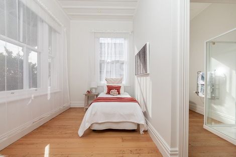 Photo of property in 35 St Marys Road, Saint Marys Bay, Auckland, 1011