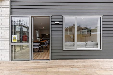 Photo of property in 1/18 Pickering Crescent, Chedworth, Hamilton, 3210