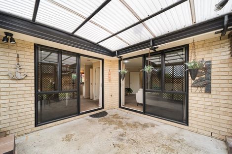 Photo of property in 47 Branigan Parade, Kelvin Grove, Palmerston North, 4414