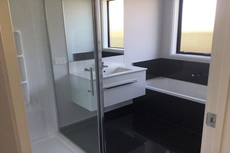 Photo of property in 8 Bill Miller Drive, Papamoa, 3118