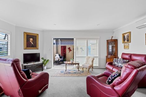 Photo of property in 39 Elizabeth Street, Orewa, 0931