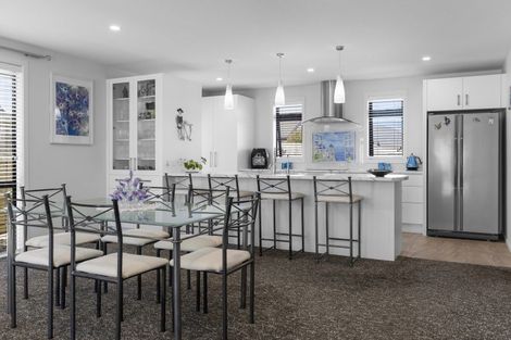 Photo of property in 32 Huka Heights Drive, Rangatira Park, Taupo, 3330