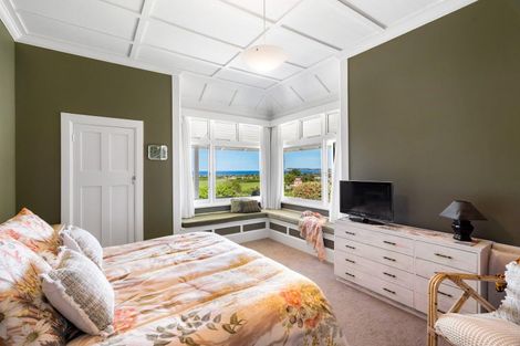 Photo of property in 15 Terrace Road, Bay View, Napier, 4104