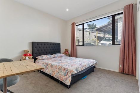 Photo of property in 86a Kelman Road, Kelston, Auckland, 0602