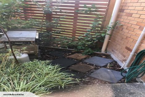 Photo of property in St Claire Village, 40/172 Mcleod Road, Te Atatu South, Auckland, 0610