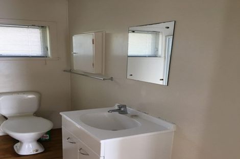 Photo of property in 1/15 Taharoto Road, Takapuna, Auckland, 0622