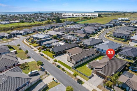 Photo of property in 32 Harding Drive, Papamoa Beach, Papamoa, 3118