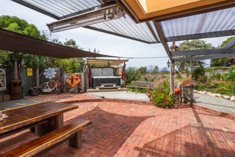 Photo of property in 12 Moreland Place, Mapua, 7005