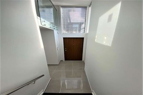 Photo of property in 40d Reeves Road, Pakuranga, Auckland, 2010