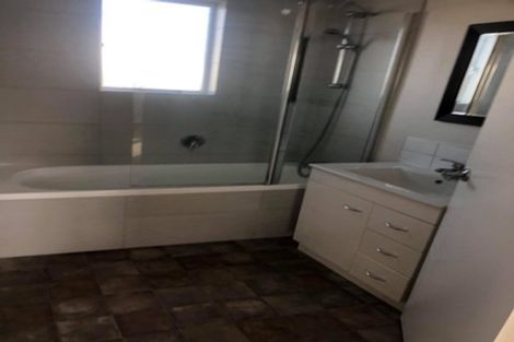 Photo of property in 146 Wellington Street, Howick, Auckland, 2014