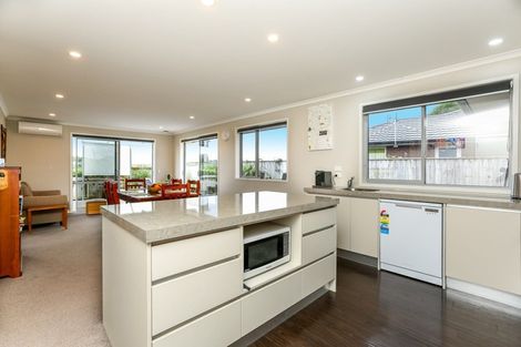 Photo of property in 37 Ainslee Street, Highlands Park, New Plymouth, 4312