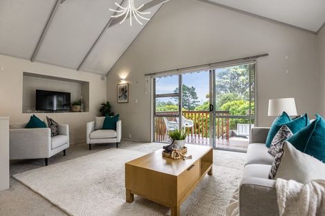 Photo of property in 5/40 Radiata Lane, Chatswood, Auckland, 0626