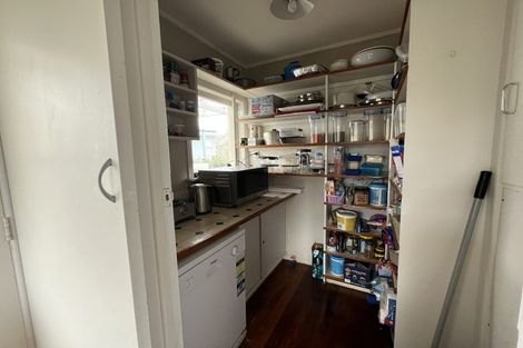 Photo of property in 13 Gregory Place, Mount Roskill, Auckland, 1041