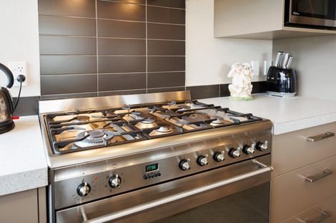 Photo of property in 46 Rosalie Terrace, Kelvin Grove, Palmerston North, 4414