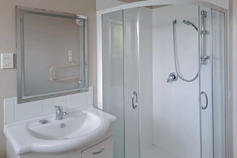 Photo of property in 2/13 Bowen Street, Upper Riccarton, Christchurch, 8041