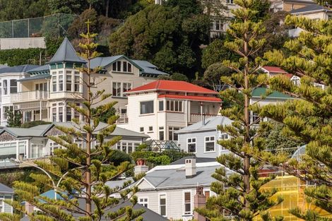 Photo of property in 15 Hay Street, Oriental Bay, Wellington, 6011