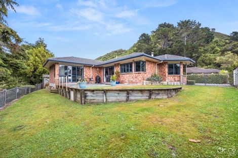 Photo of property in 4 Beechwood Way, Te Marua, Upper Hutt, 5018