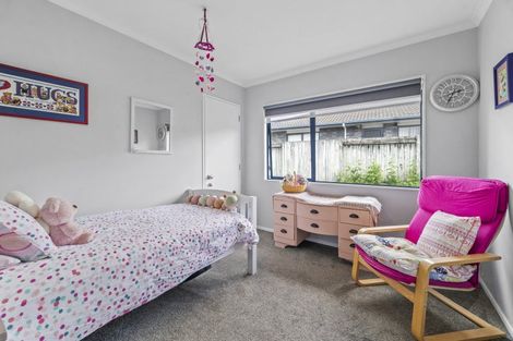 Photo of property in 17 Edward Payton Grove, Pukehangi, Rotorua, 3015