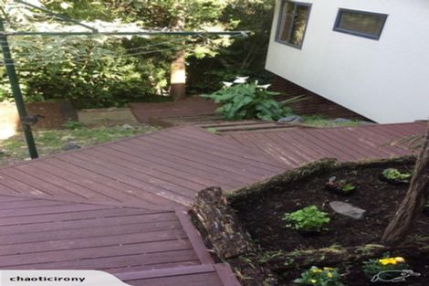 Photo of property in 17 Heathcote Place, Fitzherbert, Palmerston North, 4410