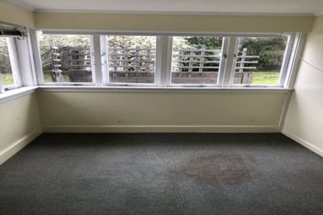 Photo of property in 56 Newington Road, Henderson, Auckland, 0612