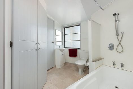 Photo of property in 136 Windsor Road, Bellevue, Tauranga, 3110