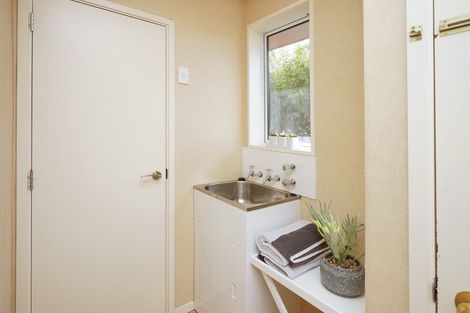 Photo of property in 2/5 Rutherford Street, Woolston, Christchurch, 8023