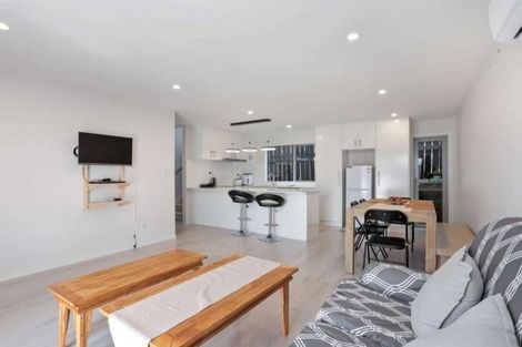 Photo of property in 4035c Great North Road, Glen Eden, Auckland, 0602