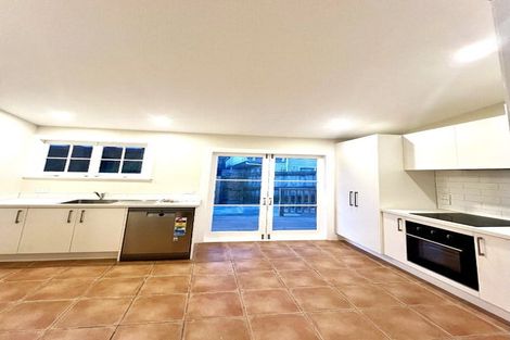 Photo of property in 40 Te Wharepouri Street, Berhampore, Wellington, 6023