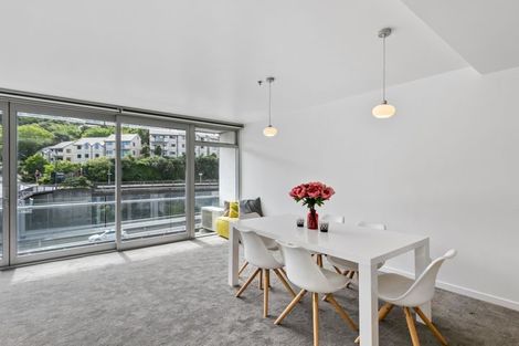Photo of property in Montreaux Apartments, 2a/164 The Terrace, Wellington Central, Wellington, 6011