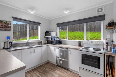 Photo of property in 1/19 Lilburn Crescent, Massey, Auckland, 0614