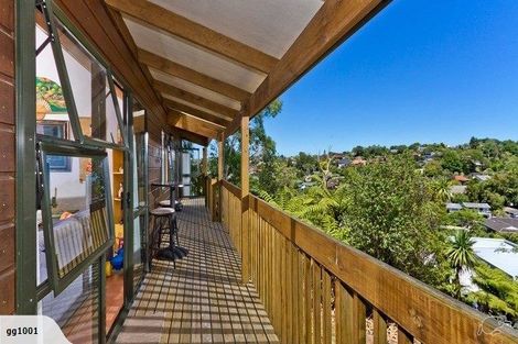 Photo of property in 2/13 Limmer Place, Browns Bay, Auckland, 0632