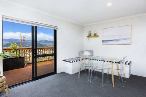 Photo of property in 23 Percy Kinsman Crescent, Riverstone Terraces, Upper Hutt, 5018