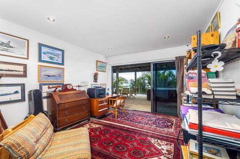Photo of property in 180 Te Wahapu Road, Russell, 0272