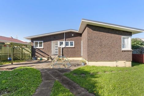 Photo of property in 39 President Avenue, Papakura, 2110