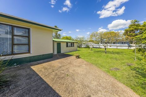 Photo of property in 16 Eastburn Street, Papakura, 2110