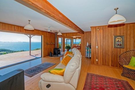 Photo of property in 625 Boat Harbour Road, Whenuakite, Whitianga, 3591