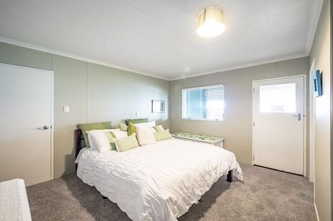 Photo of property in 1 Brugh Place, Waverley, Dunedin, 9013