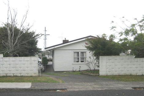 Photo of property in 2/20 Edgeworth Road, Glenfield, Auckland, 0629