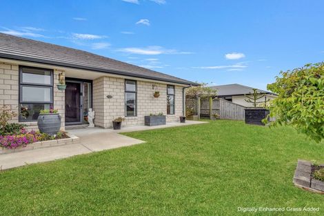 Photo of property in 63 Darlington Street, Ngatea, 3503