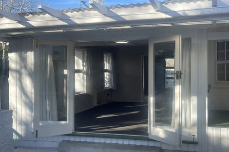 Photo of property in 17 Oakfield Street, Burnside, Christchurch, 8053