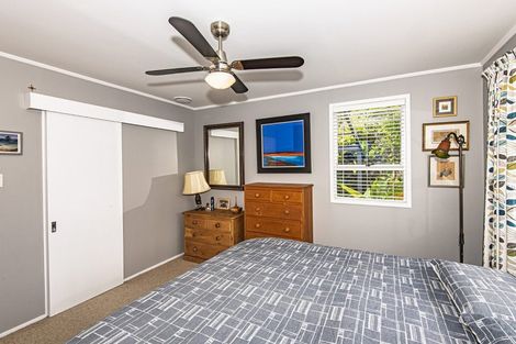 Photo of property in 16 Beazley Crescent, Tikipunga, Whangarei, 0112