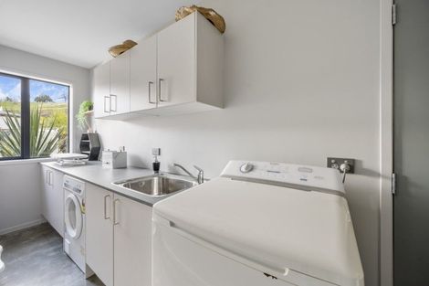 Photo of property in 65 Avery Road, Eskdale, Napier, 4182