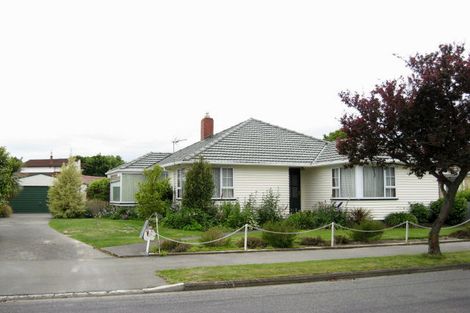 Photo of property in 18 Greendale Avenue, Avonhead, Christchurch, 8042