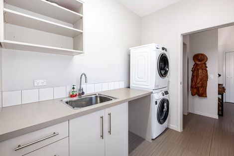 Photo of property in 96 The Esplanade, Raumati South, Paraparaumu, 5032