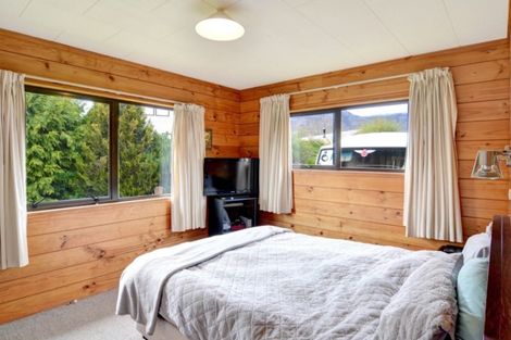 Photo of property in 16 Kawarau Place, Frankton, Queenstown, 9300
