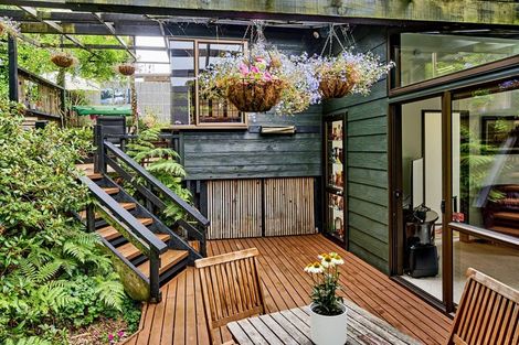 Photo of property in 4 Mizzen Place, Whitby, Porirua, 5024