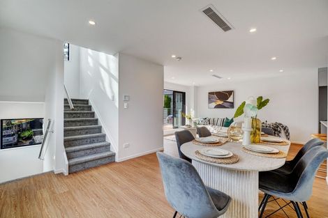 Photo of property in 1/20 William Souter Street, Forrest Hill, Auckland, 0620