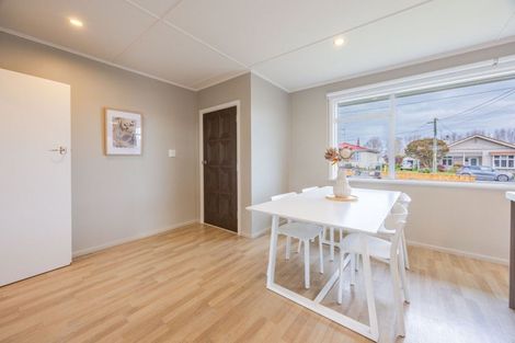 Photo of property in 6 Woburn Street, Waipukurau, 4200