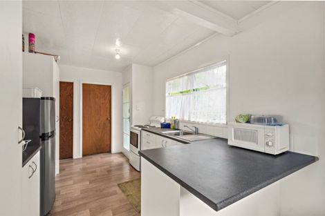 Photo of property in 7 Landsdale Place, Massey, Auckland, 0614