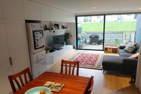 Photo of property in 26 Jean Caldwell Way, Island Bay, Wellington, 6023